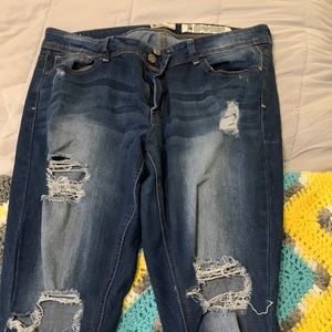 Indigo Rein jeans ripped